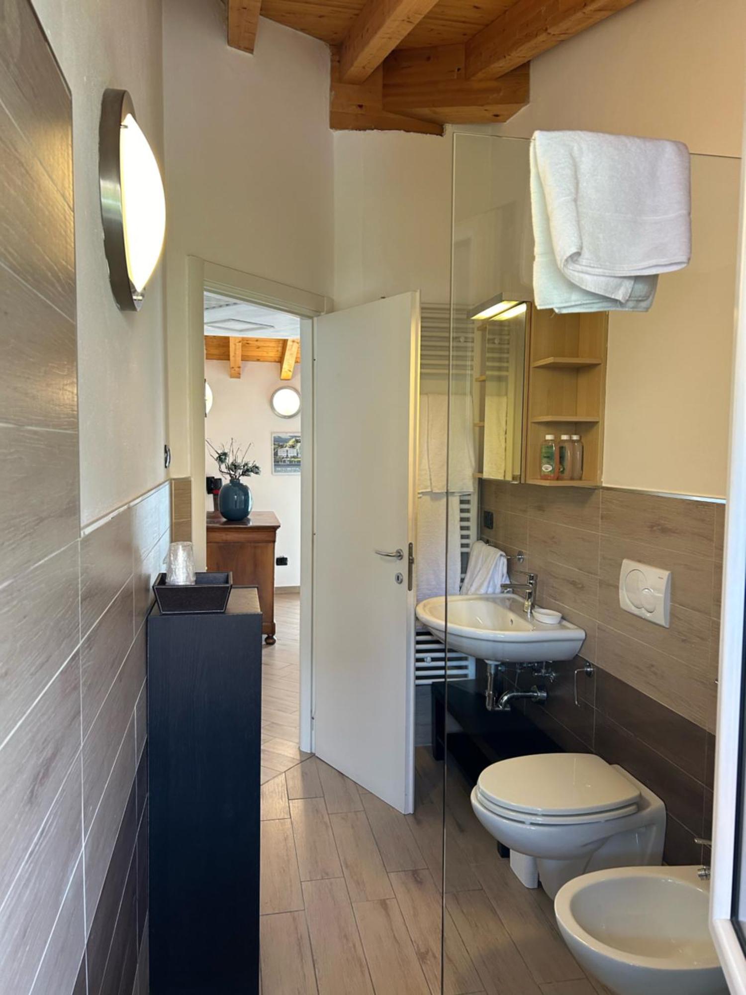 Menaggio Down Town Apartman Kültér fotó